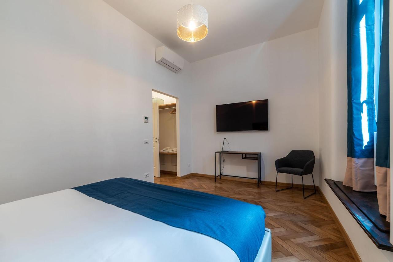 Cs Termini Nazionale Apartments Рим Екстериор снимка