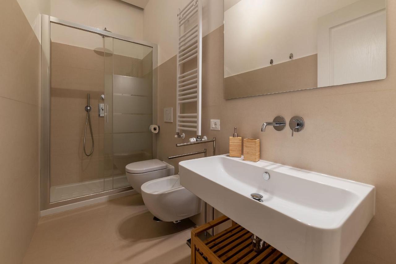 Cs Termini Nazionale Apartments Рим Екстериор снимка