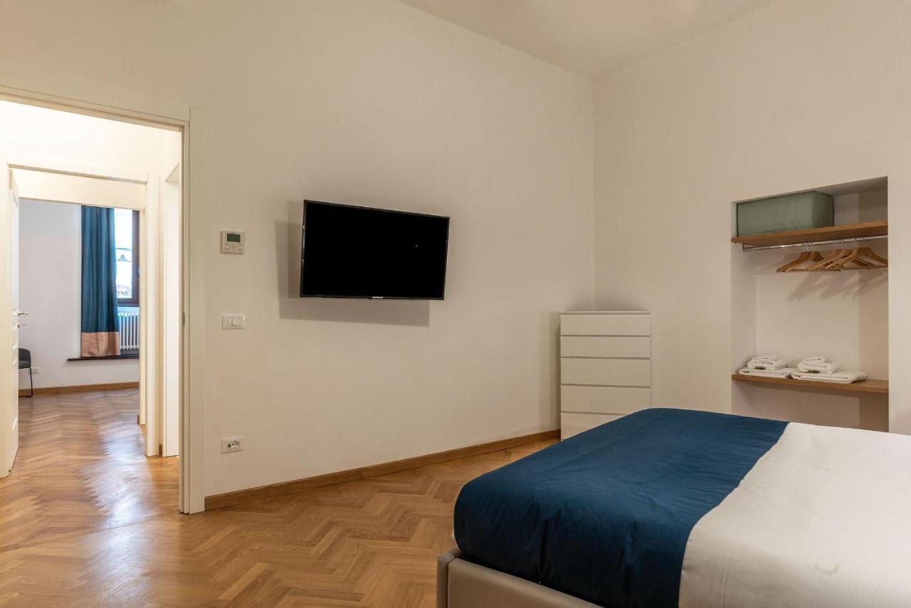 Cs Termini Nazionale Apartments Рим Екстериор снимка