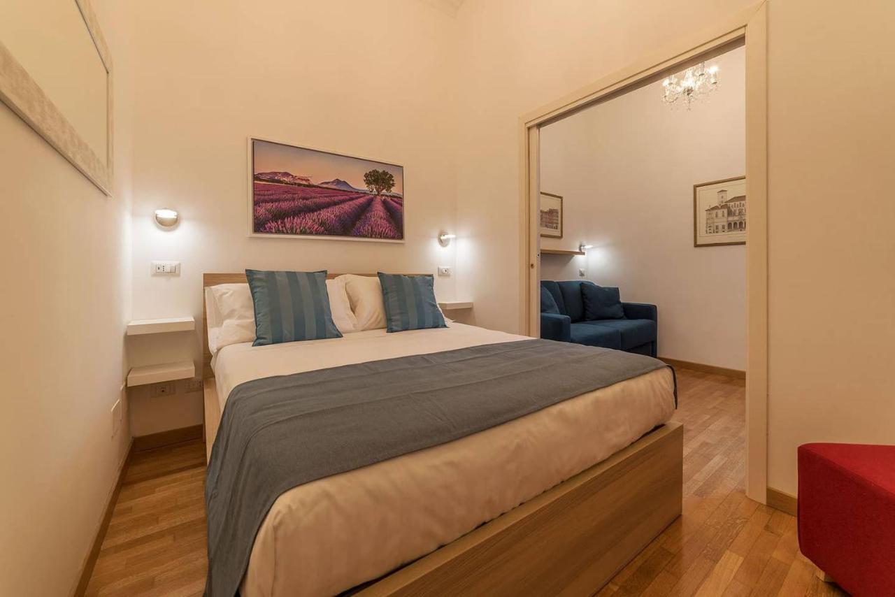 Cs Termini Nazionale Apartments Рим Екстериор снимка