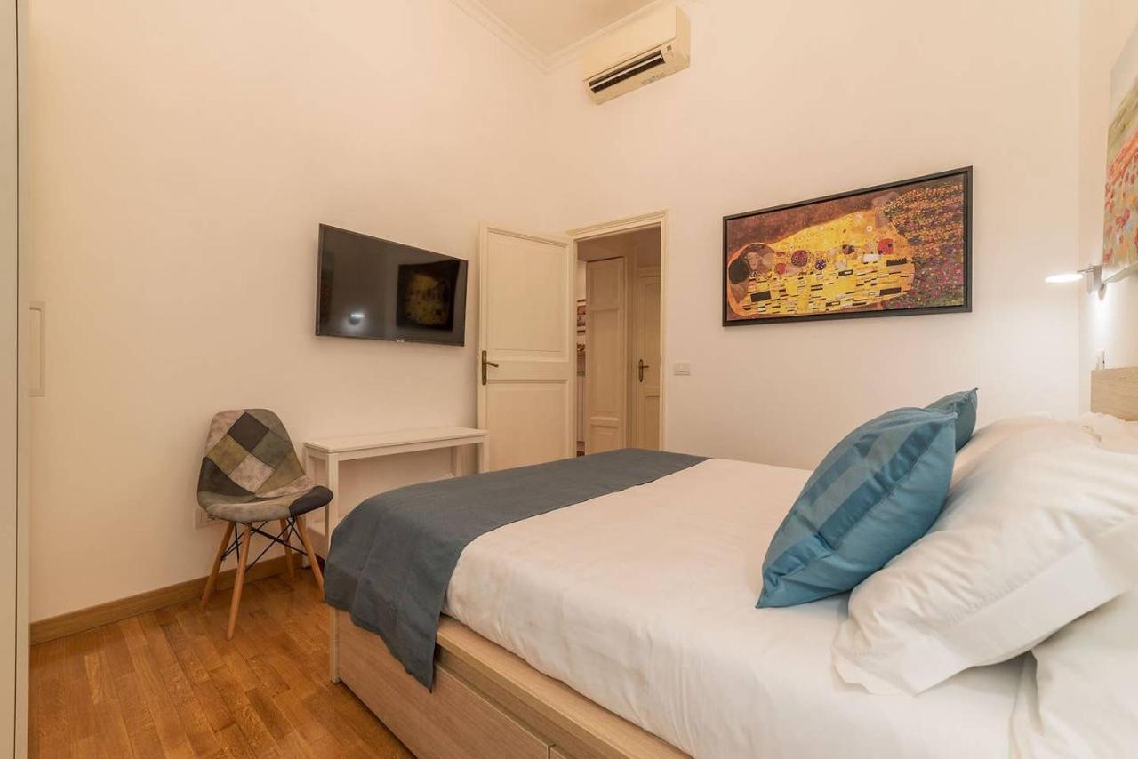 Cs Termini Nazionale Apartments Рим Екстериор снимка